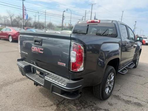 Cyber Gray Metallic 2016 GMC Canyon SLE