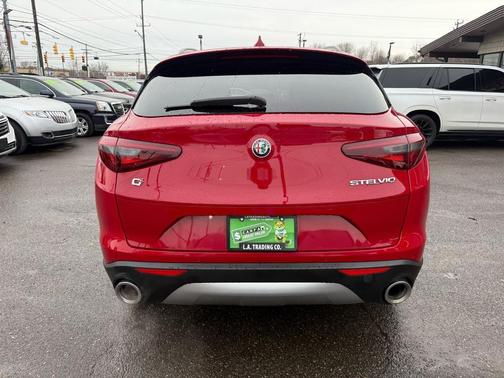 2018 Alfa Romeo Stelvio Sport