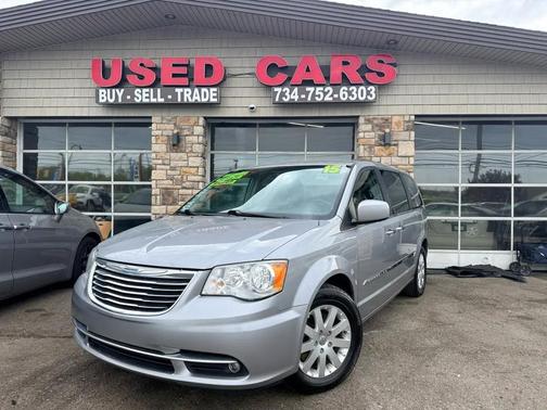 Billet Silver Metallic Clearcoat 2015 Chrysler Town & Country Touring