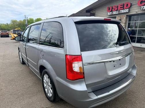 Billet Silver Metallic Clearcoat 2015 Chrysler Town & Country Touring