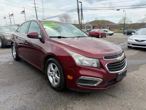 Burgundy 2015 Chevrolet Cruze 1LT