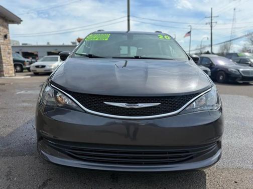 Granite Crystal Metallic Clearcoat 2020 Chrysler Voyager LXI