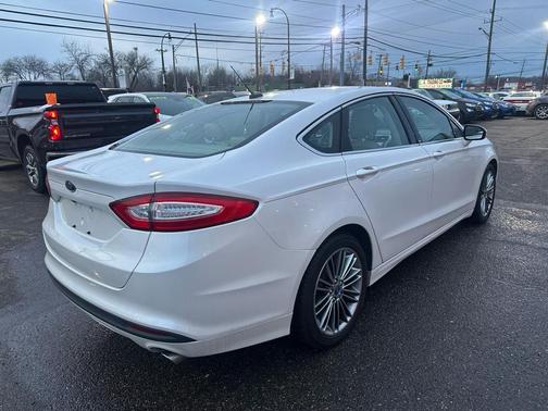 2013 Ford Fusion SE
