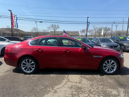 Red 2018 Jaguar XF 25t Premium