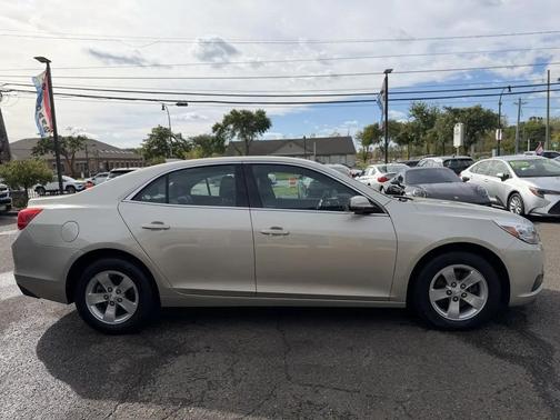 Gold 2016 Chevrolet Malibu Limited LT