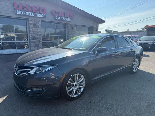 2013 Lincoln MKZ Base