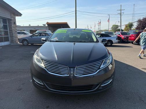 2013 Lincoln MKZ Base