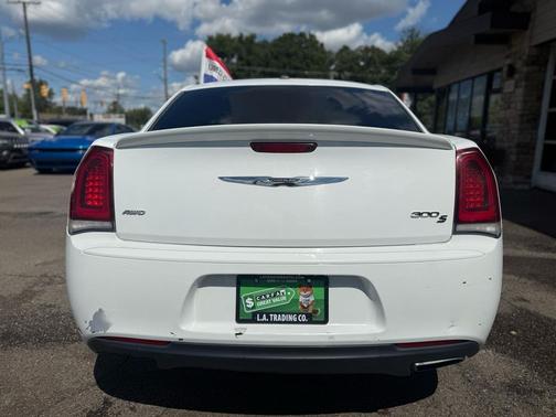 2016 Chrysler 300 S