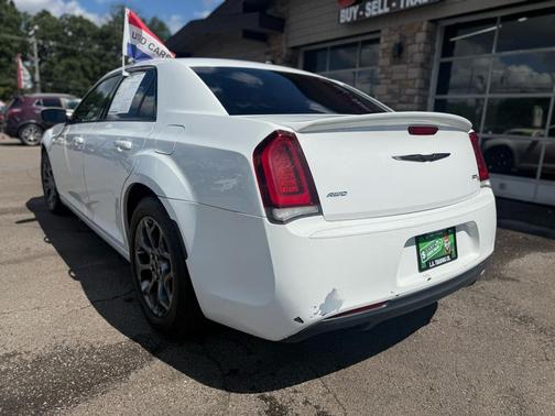 2016 Chrysler 300 S