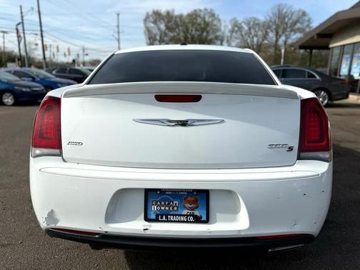 2016 Chrysler 300 S