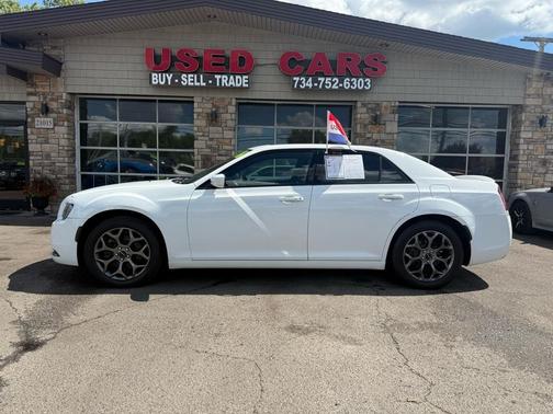 2016 Chrysler 300 S