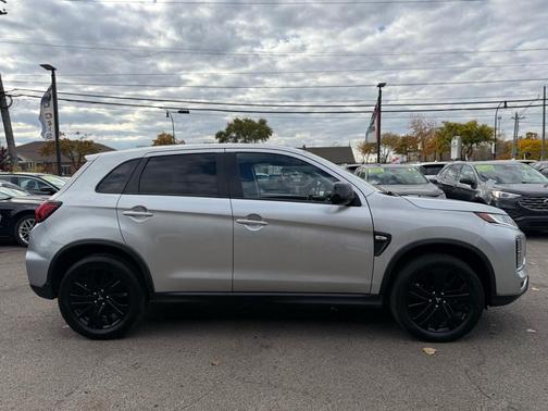 2022 Mitsubishi Outlander Sport 2.0 LE