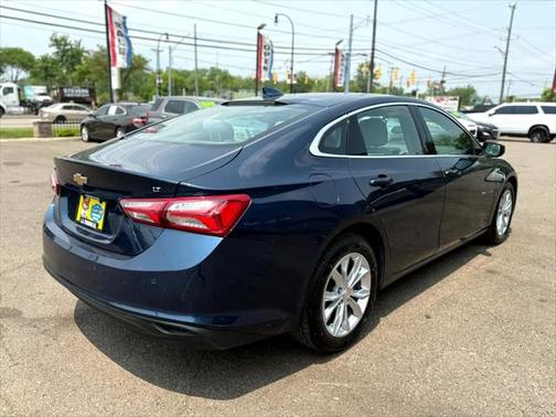 2021 Chevrolet Malibu FWD LT