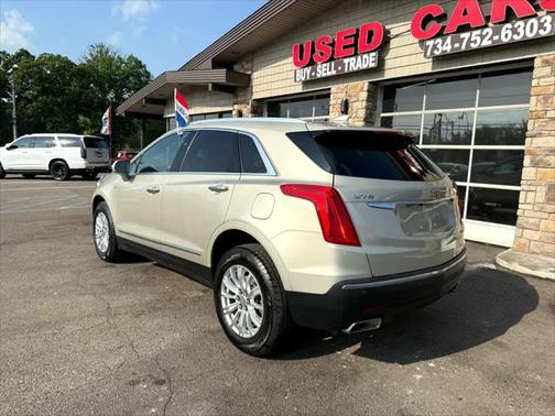 2017 Cadillac XT5 Base