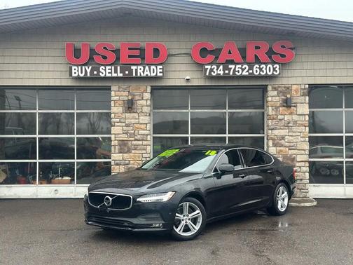 2018 Volvo S90 T5 Momentum