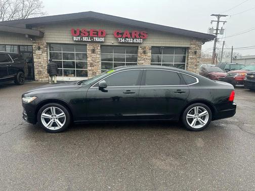 2018 Volvo S90 T5 Momentum