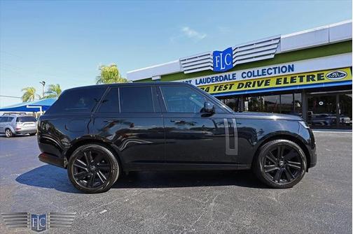 2023 Land Rover Range Rover P530 SE SWB