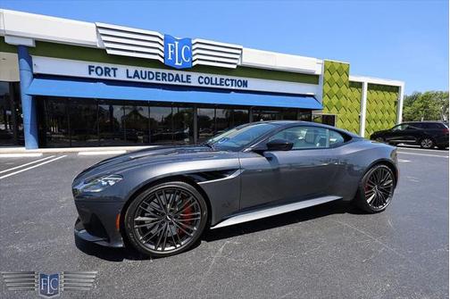 2022 Aston Martin DBS Superleggera