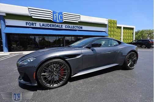 2022 Aston Martin DBS Superleggera