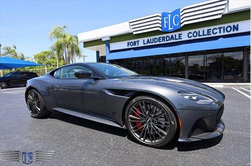 2022 Aston Martin DBS Superleggera