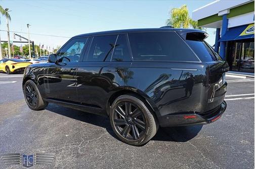 2023 Land Rover Range Rover P530 SE SWB
