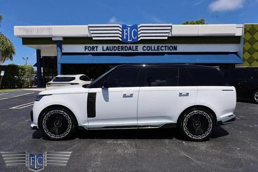 Fuji White 2025 Land Rover Range Rover P530 SE LWB 7 Seat