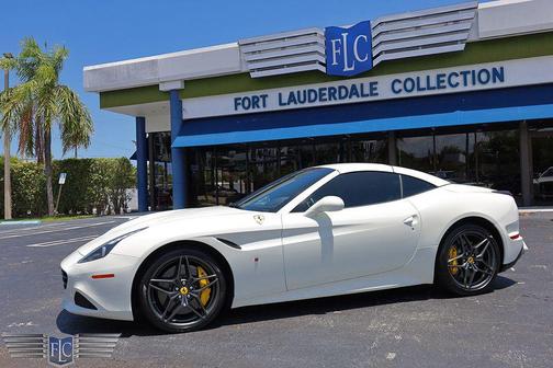 Bianco Avus 2015 Ferrari California T