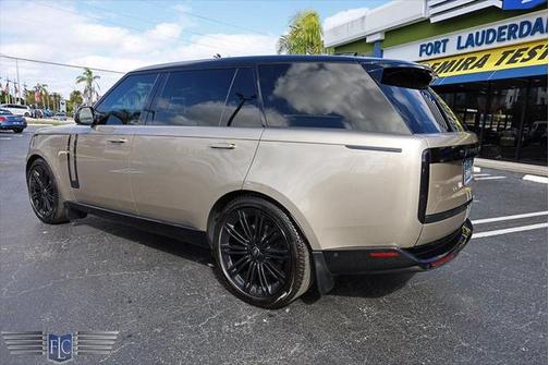 2023 Land Rover Range Rover Autobiography LWB