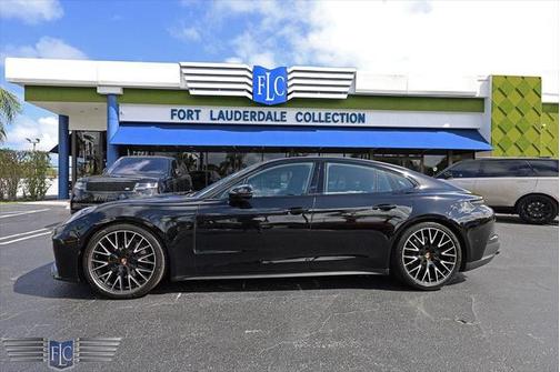 2025 Porsche Panamera RWD