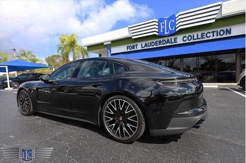 2025 Porsche Panamera RWD