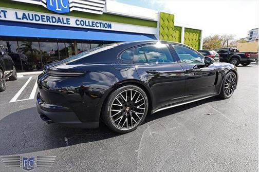 2025 Porsche Panamera RWD