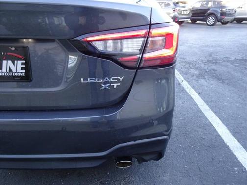 2022 Subaru Legacy Limited XT