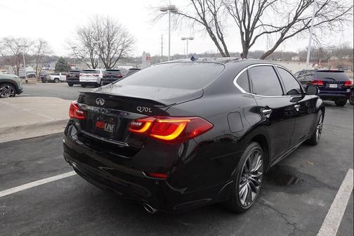 2018 INFINITI Q70L 3.7 Luxe AWD 4dr Sedan