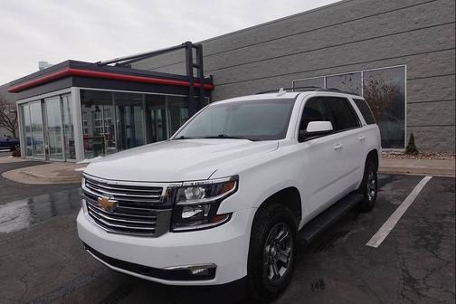 Iridescent Pearl Tricoat 2017 Chevrolet Tahoe LT SUV