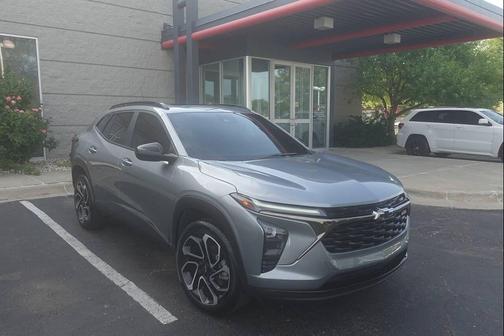 2024 Chevrolet Trax RS 4dr Crossover w/2RS