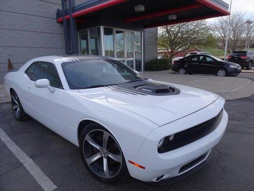 2016 Dodge Challenger R/T Plus