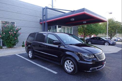2012 Chrysler Town & Country Touring