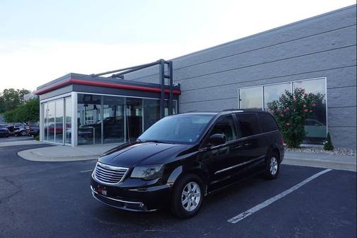 2012 Chrysler Town & Country Touring
