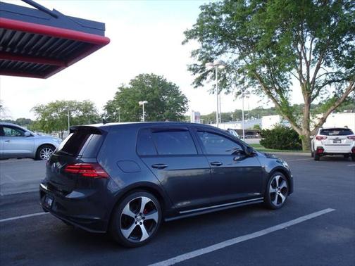 2017 Volkswagen Golf GTI 2.0T S 4-Door