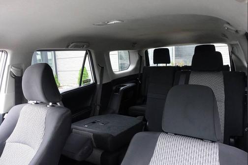 Super White 2016 Toyota 4Runner SR5