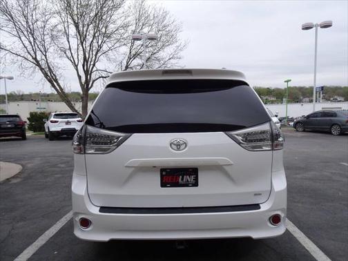2013 Toyota Sienna SE
