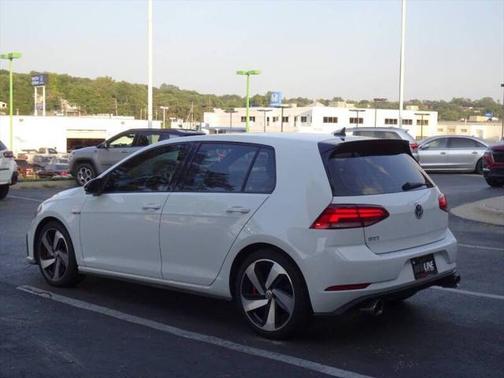 2021 Volkswagen Golf GTI 2.0T SE 4-Door
