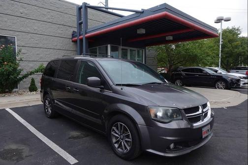 Granite Pearl Coat 2017 Dodge Grand Caravan SXT