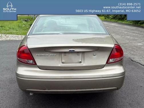 2004 Ford Taurus SES Sedan 4D