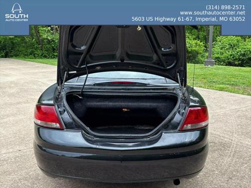 2005 Chrysler Sebring Base
