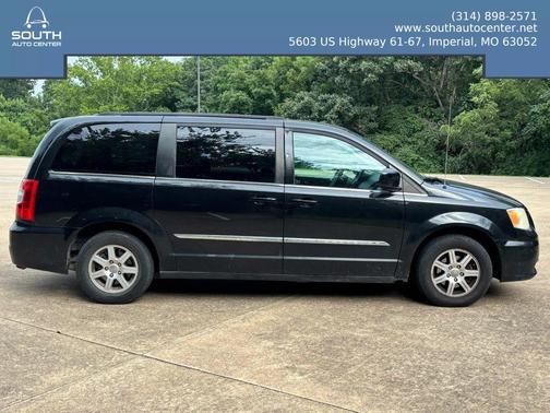 2012 Chrysler Town & Country Touring