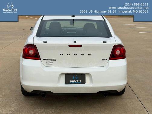 2013 Dodge Avenger SXT Sedan 4D