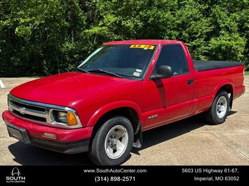 1997 Chevrolet S-10 Base