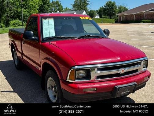 1997 Chevrolet S-10 Base