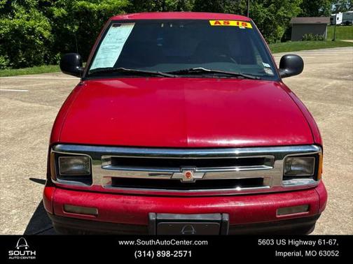 1997 Chevrolet S-10 Base